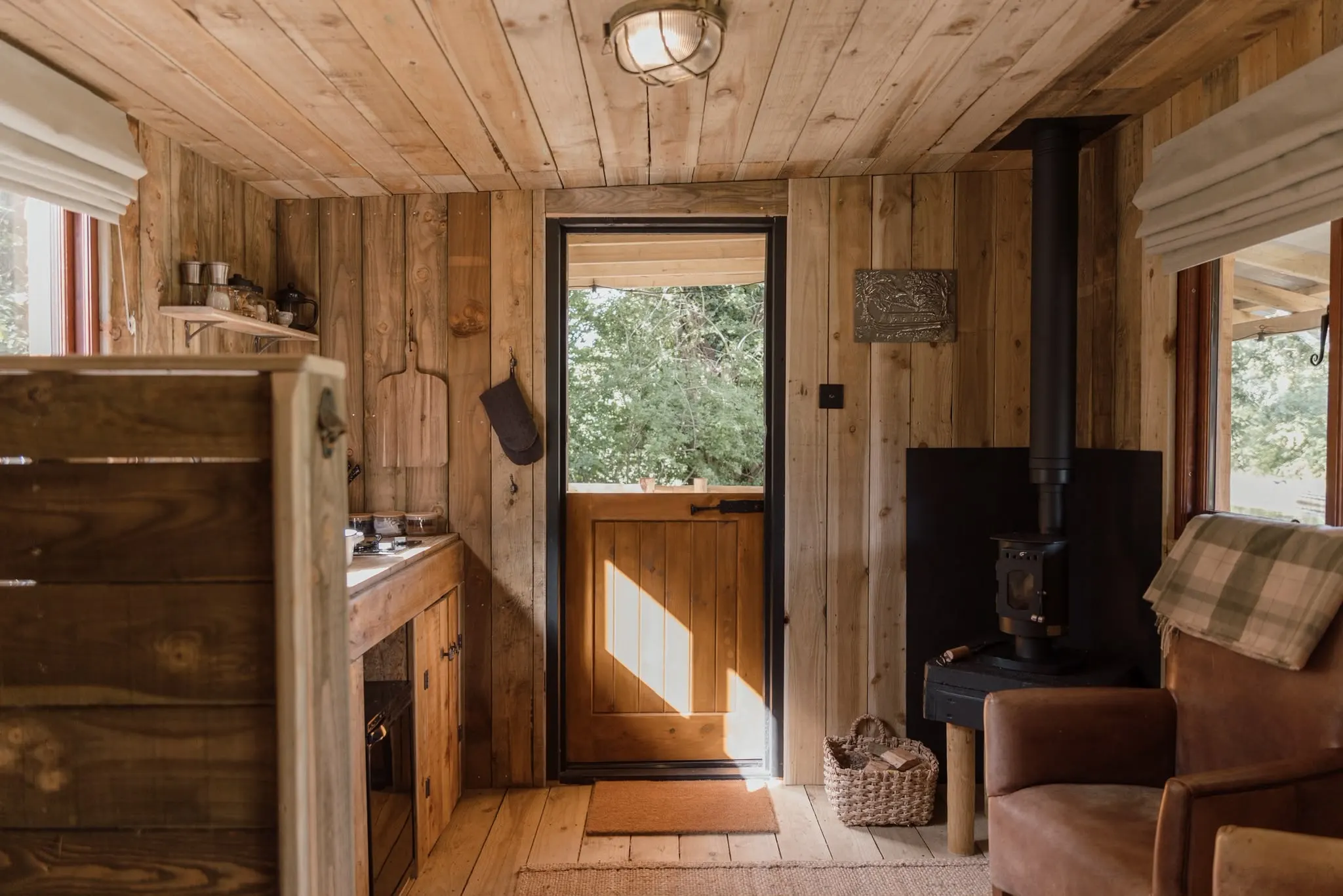 Canal Bridge Cabin — photo 1